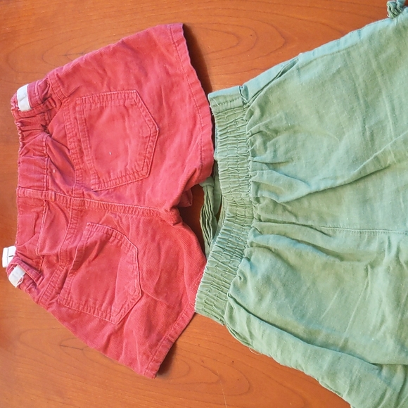 Girls Shorts Size 5 (2 pair) - Picture 6 of 6